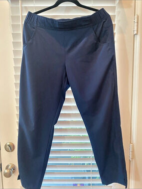 Eddie Bauer Traveler Lightweight Ankle Pants Women's Straight Leg Pants Navy